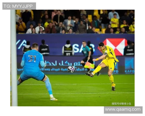 球星舞动足球梦技艺与激情的完美融合展现球场风采